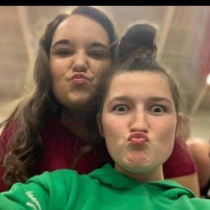 Meet your Posher, Hailey